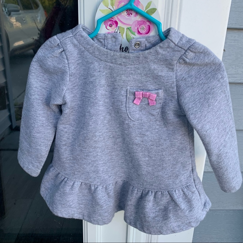 Cute, great condition Gymboree 6-12 months top